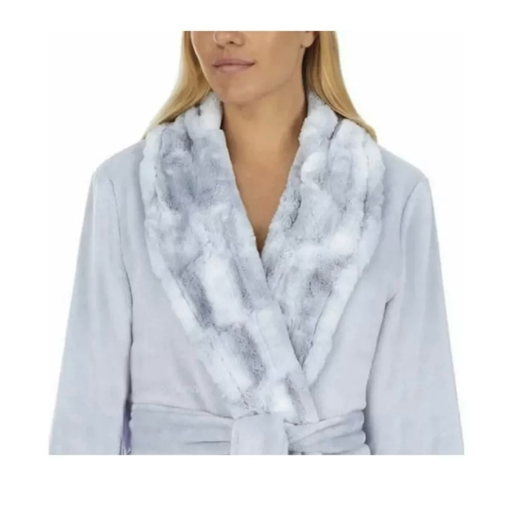 Carole Hochman Women’s Long Wrap Robe with patch Pockets,Blue ,size Medium’s